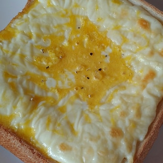 卵１個で２人分☆簡単マヨたまチーズパン